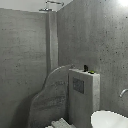 Hotell Lefkothea 2*