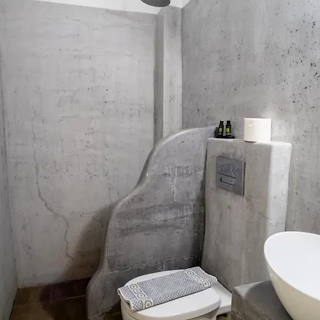 Lefkothea Hotel 2*
