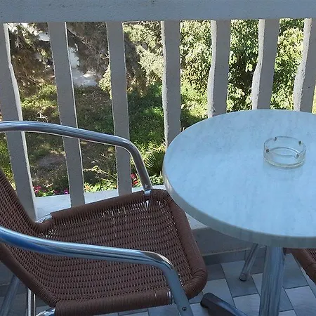 Lefkothea 2* Kamári