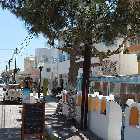 Lefkothea 2* Kamari (Santorini)