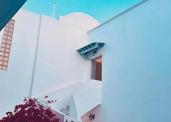 Lefkothea 2* Kamari (Santorini)