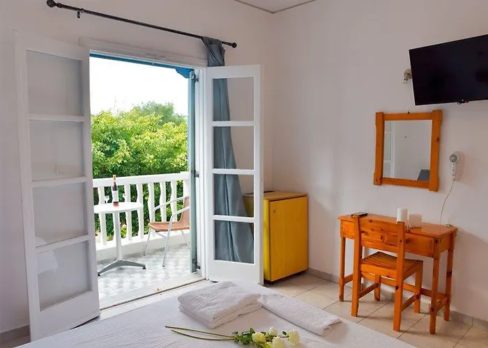 Lefkothea Hotel Kamari (Santorini)